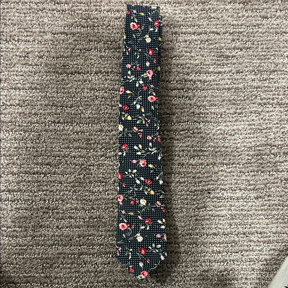 Elegant Floral Tie - Black with Red and Pink Accents